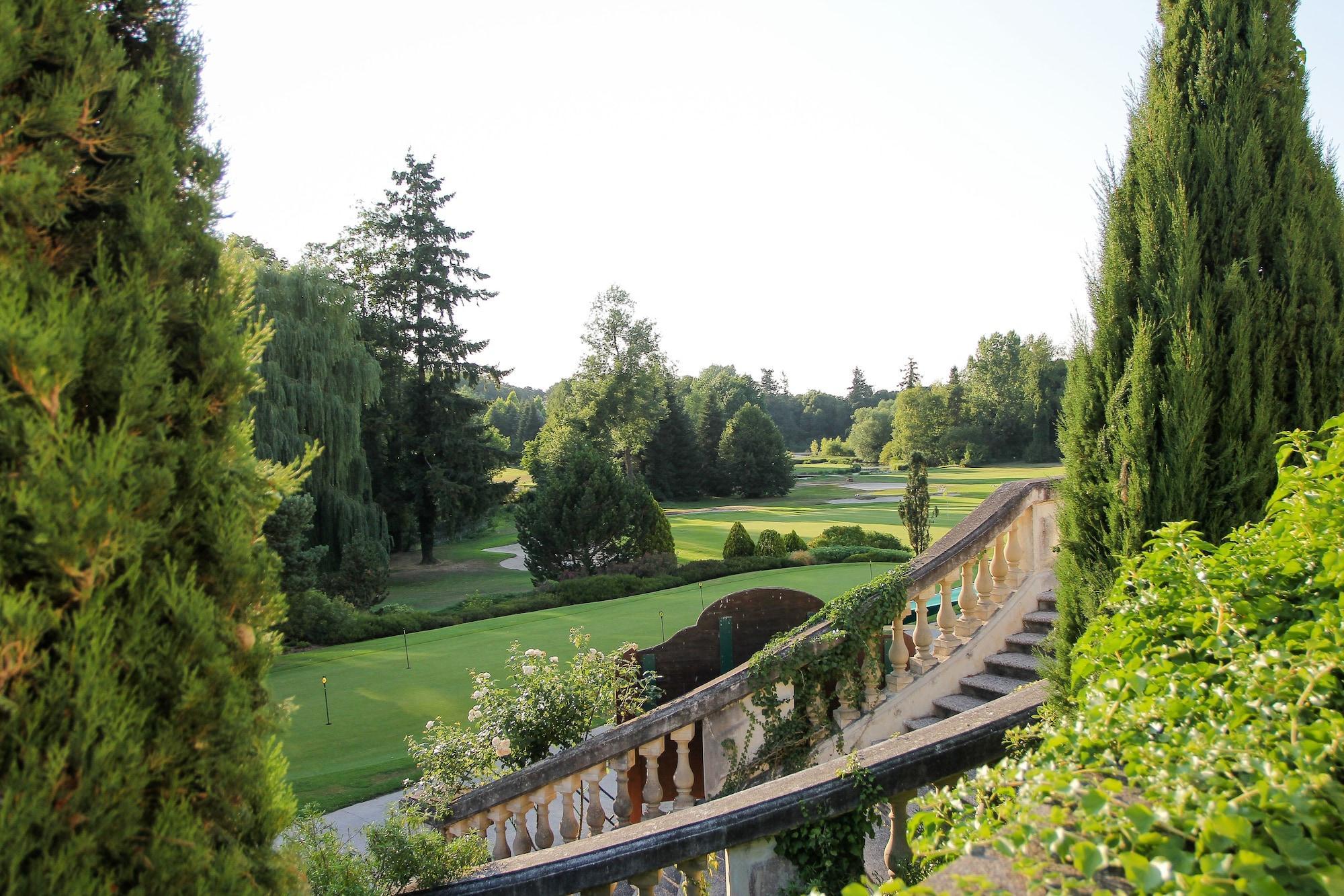 Domaine Et Golf De Vaugouard - La Maison Younan Fontenay-sur-Loing Exterior foto